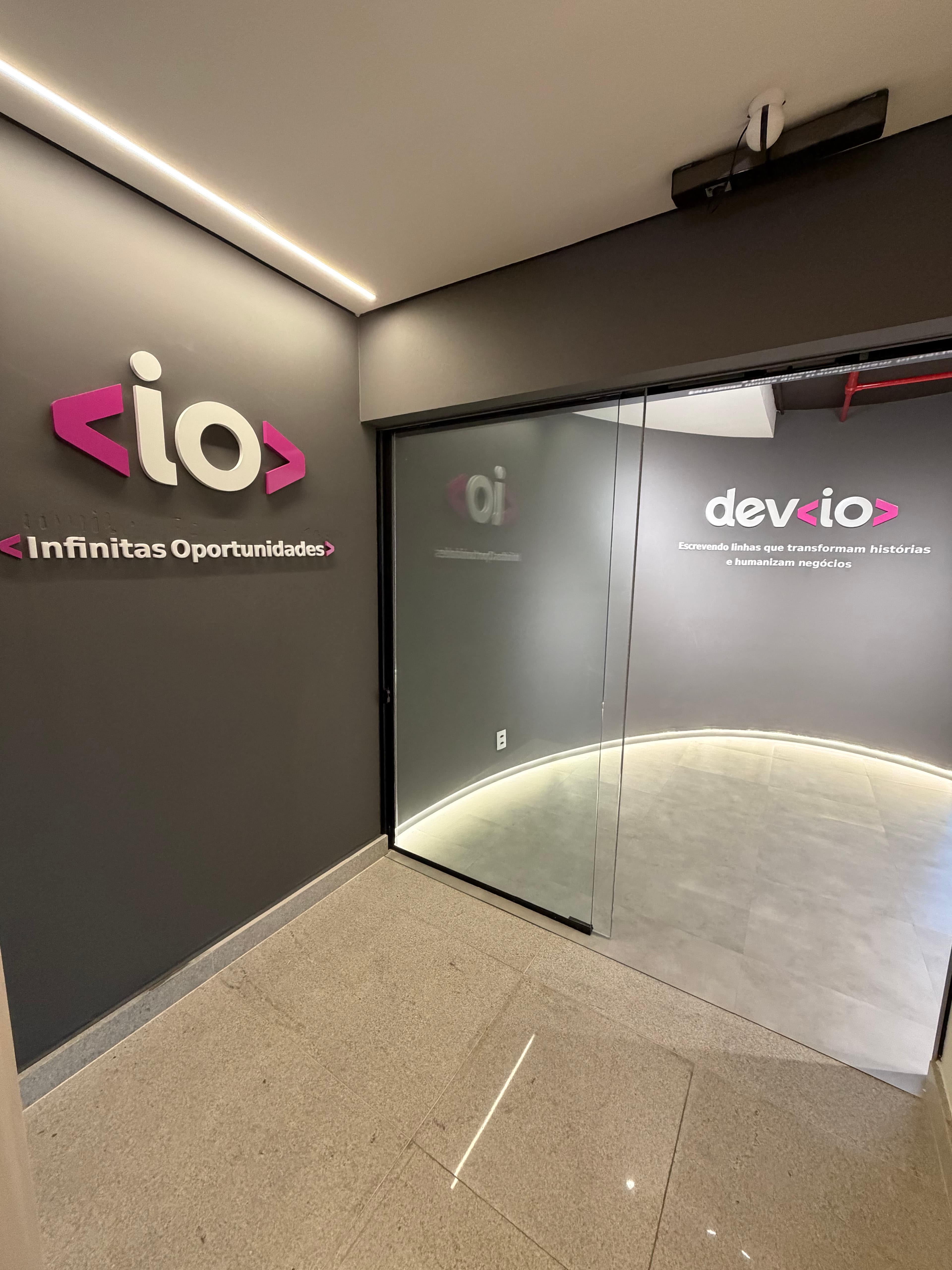 Escritório Dev<io>